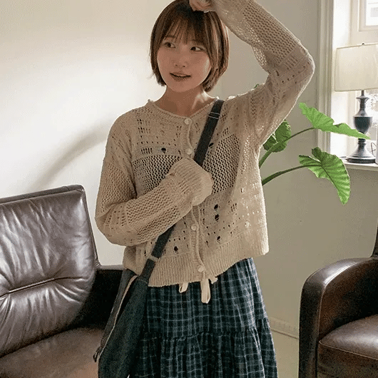 Tumilo Summer Scallop Punching Knit Cardigan