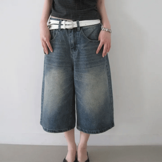 Feather Brush Bermuda Denim Pants