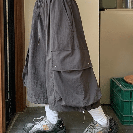 Goleed Rivet Nylon Banding Cargo Bermuda Shorts