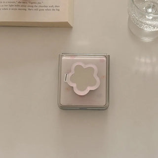 Baby Flower Galaxy Z-Flip Fold 8 MagSafe Silver Bumper Case