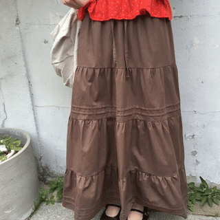 Nayuta Pintuck Tiered Elastic Long Skirt