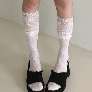 Aseki Lace Knee Socks