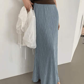 Cozy Pleated Elastic Maxi Skirt