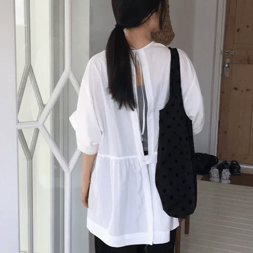 Sugar Back Slit Blouse (2 colors)