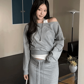 Milo Off Sweatshirt