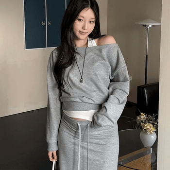 Milo Off Sweatshirt