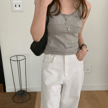 Poet lace sleeves