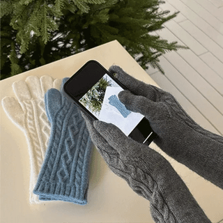 News Cable Fingerhole Gloves