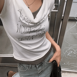 Halterneck layered lettering short-sleeve T-shirt