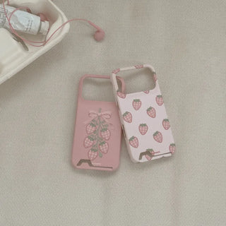 Strawberry Picnic iPhone 17 Pro Card Holder Hard Case