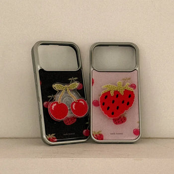 Soft Berry Knit iPhone 18 Pro Galaxy MagSafe Silver Bumper Case
