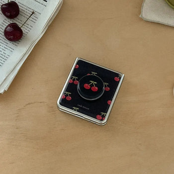 Berry Knit Pattern Galaxy Zflip Fold 8 Epoxy Silver Bumper Case