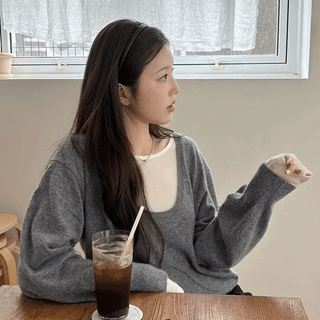 Copenhagen Cashmere U-neck Wool Knit
