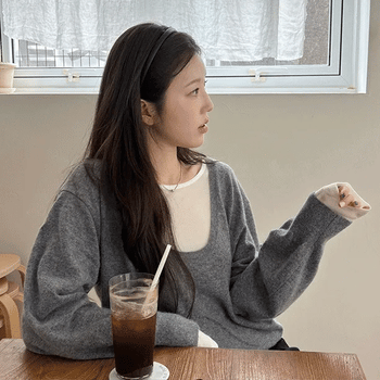 Copenhagen Cashmere U-neck Wool Knit