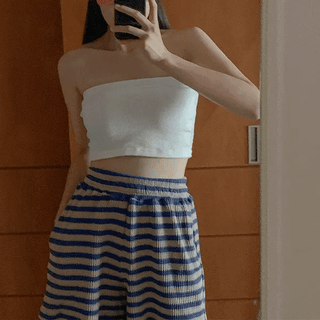 Ribbed tube top tank top with built-in cups