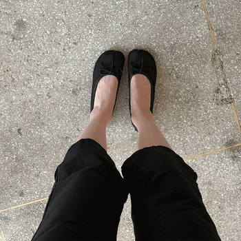 Tabi mesh see-through flat shoes