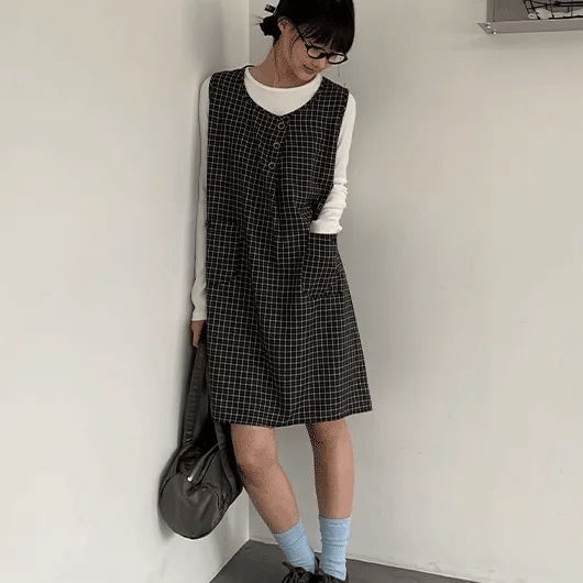 Gunslin Check Sleeveless Button Dress