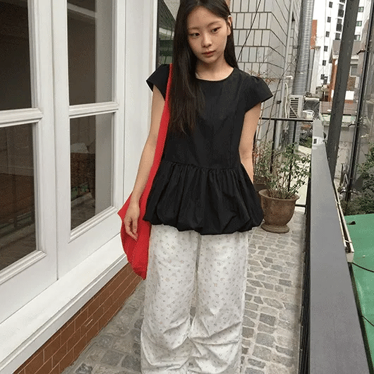 Ahidi Balloon Pumpkin Cap Sleeve Blouse