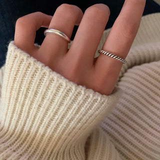 Twisted 2mm Oxidation Ring