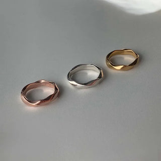Cut Bold Wave Ring (Sizes 5–21)