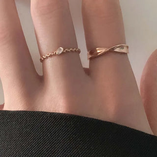 Center Twist Ring (2 colors)