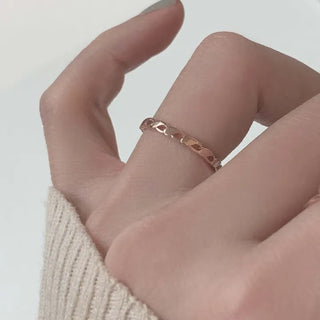 Asymmetrical Chain Layered Ring
