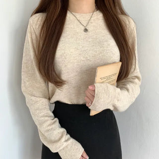 Beautiful Fit Basic Round Wool Knit