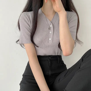 You’ll fall in love at first sight, V-neck Button Ribbed Short Sleeve Knit