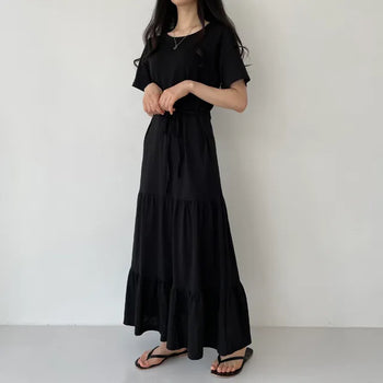 A beautiful fit for everyone, String Ribbon Tiered Short Sleeve Long Dress