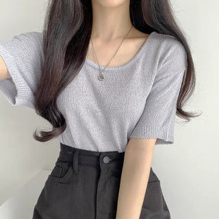 U-neck Boucle Short Sleeve Knit that hides upper arms