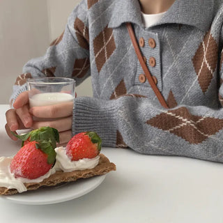 Collar button argyle knit