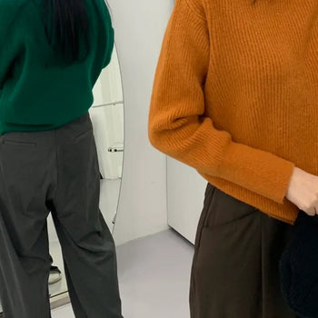 Cashmere Wool Modern Turtleneck Knit Girlfriend Look