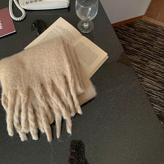 Pure Fringe Long Muffler