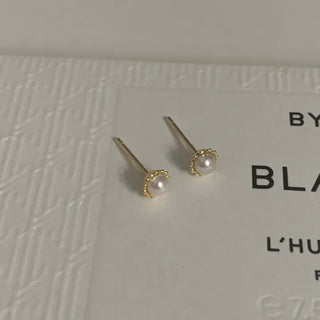 Gold Freshwater Pearl Mini Flower Earrings