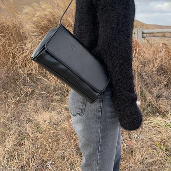Square cross shoulder bag (2 colors)