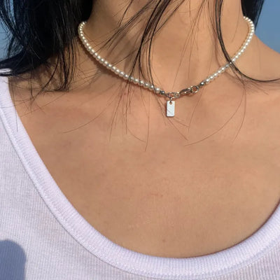 Pearl bar necklace