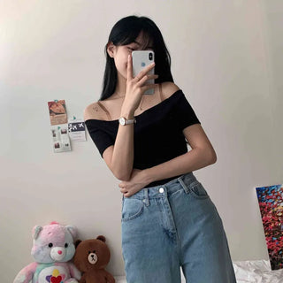 [No Slipping] Stretchy Slim Fit, Mid-Off-Shoulder T-Shirt (3 Colors)