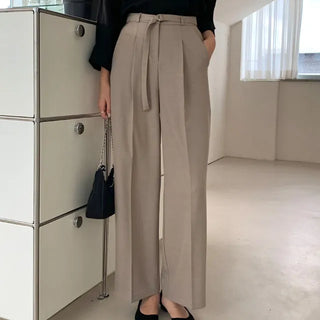 Anti-belt one-pintuck wide slacks