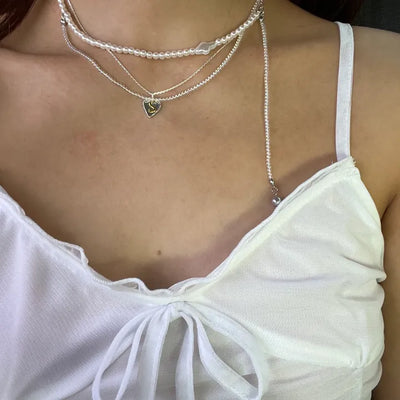 Pearl bead necklace