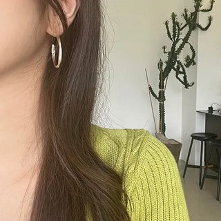 Matte hoop earrings