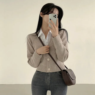 Slimming V-Neck Wool Crop Knit Cardigan