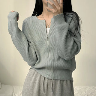 Avant-garde Fit, Cashmere Round Zip-up Knit Cardigan