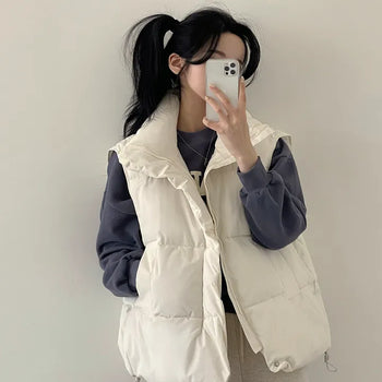 Like a blanket, High-neck Boxy Plain Padded Vest