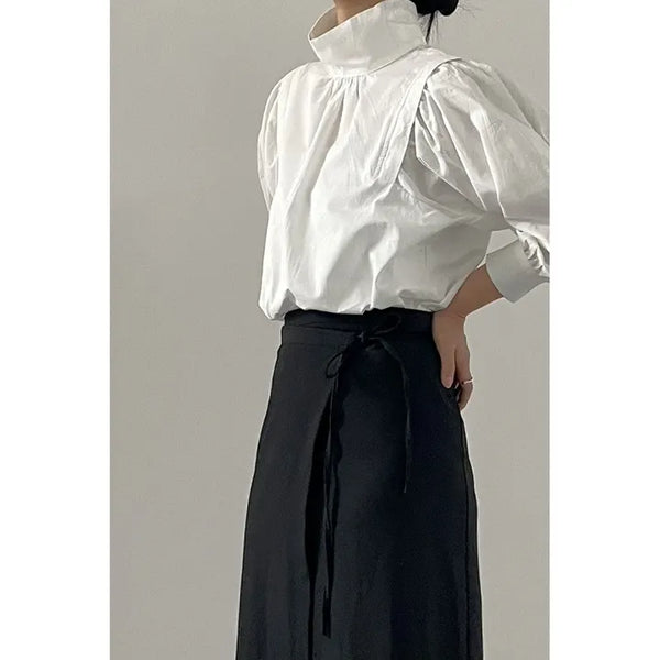 Jeanne Turtleneck Blouse