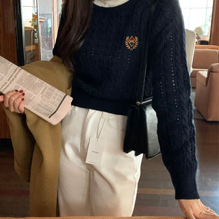 Embroidered Round Cable Knit Patch Knit Col