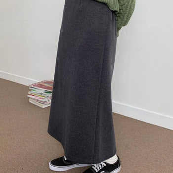 Grit skirt