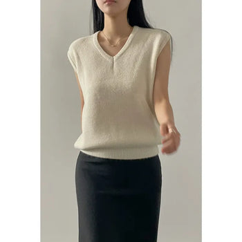 Berlin V-neck Knit Vest