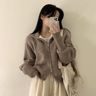 Warmer than a puffer jacket, High-neck Two-way Zip-up Wool Knit Cardigan
