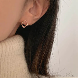 Wavy Diamond Stud Earrings (Silver, Rose Gold)