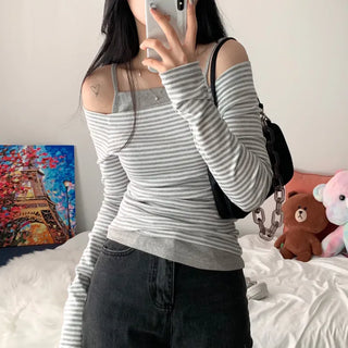 [Slim Fit/Stretchy] Spring Striped Off-Shoulder Long Sleeve Tee (2 colors)